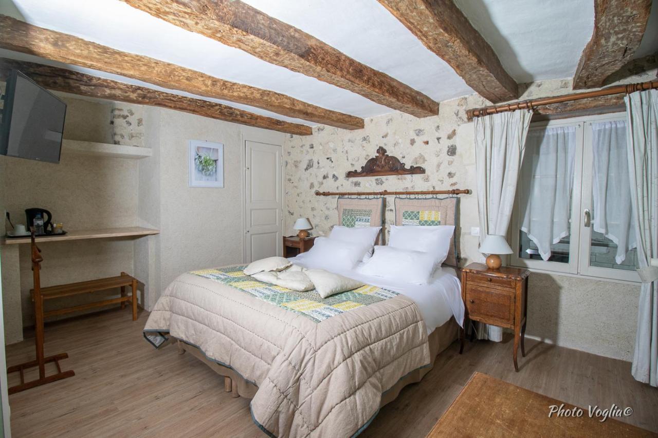 Logis Auberge Le Colombien - Hotel Et Restaurant Villandry Luaran gambar