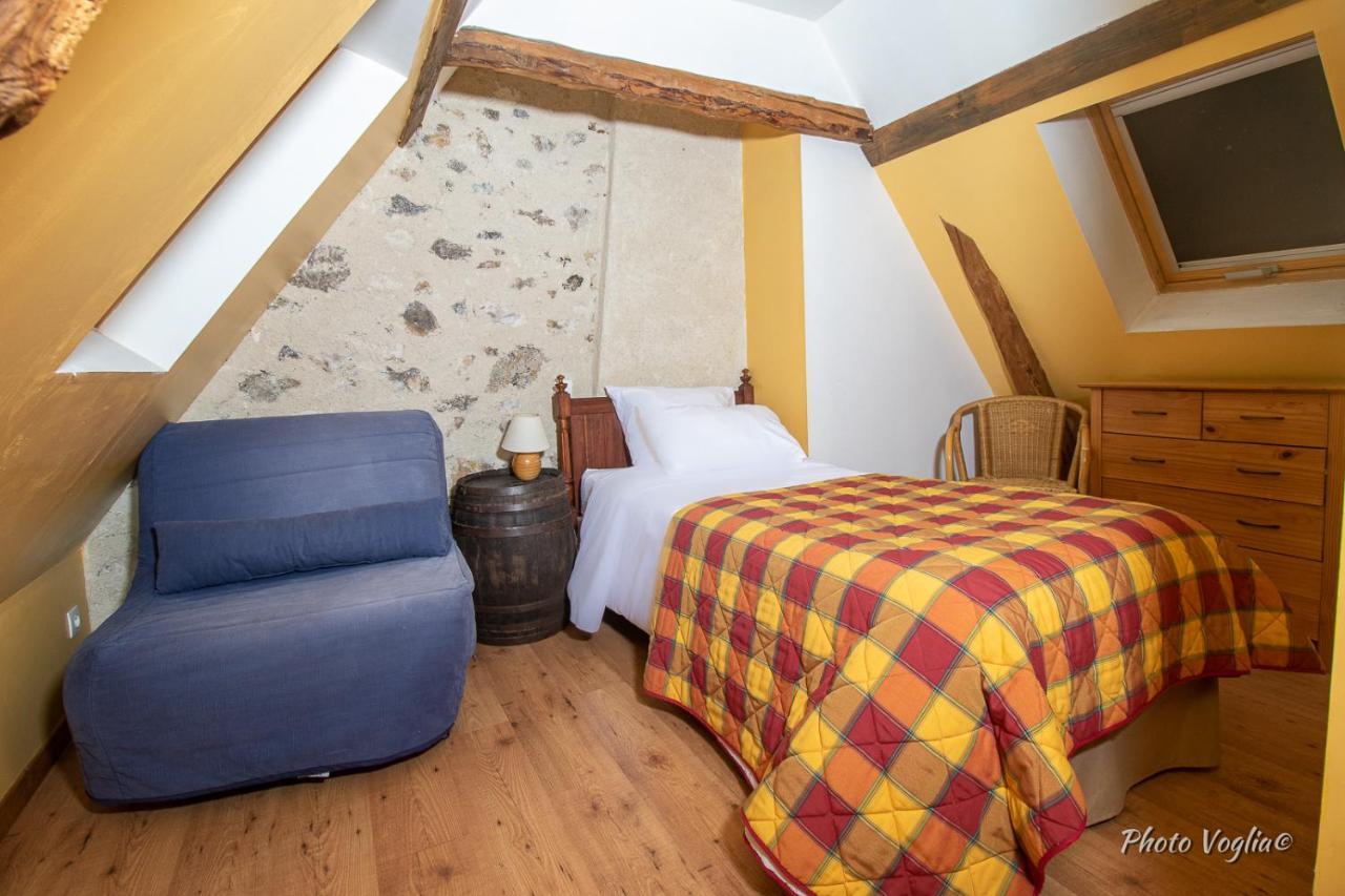 Logis Auberge Le Colombien - Hotel Et Restaurant Villandry Luaran gambar