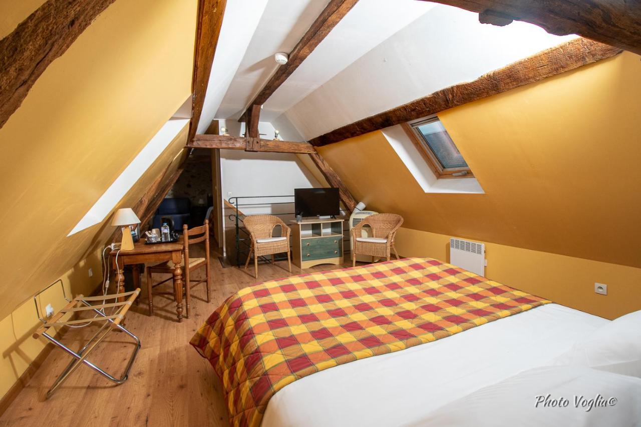 Logis Auberge Le Colombien - Hotel Et Restaurant Villandry Luaran gambar