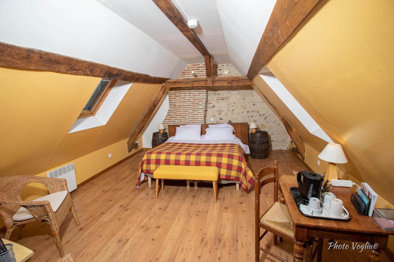 Logis Auberge Le Colombien - Hotel Et Restaurant Villandry Luaran gambar