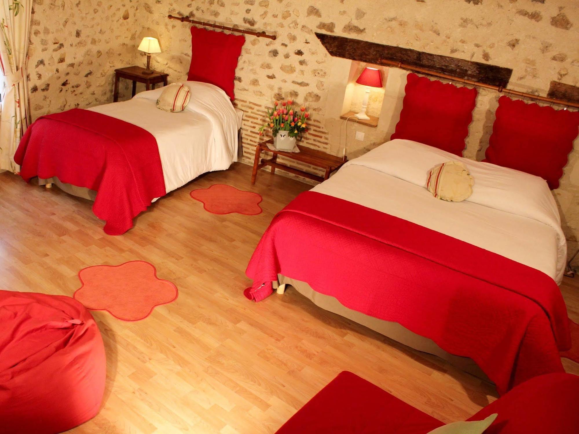 Logis Auberge Le Colombien - Hotel Et Restaurant Villandry Luaran gambar